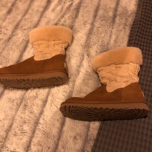UGG Tan Suede boots like new